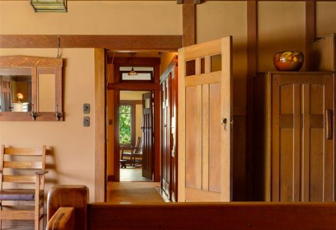UpstairsDownstairs-tour